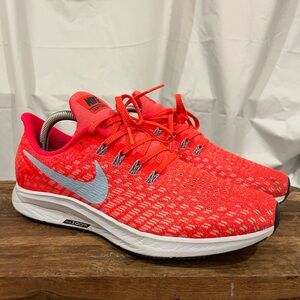 Nike Zoom Pegasus - Women’s Size 10